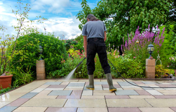 Best Pool Deck Cleaning  in Holiday City Berkeley, NJ